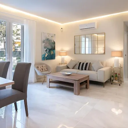 Lejlighed Bajo Con Jardin En Centro Marbella