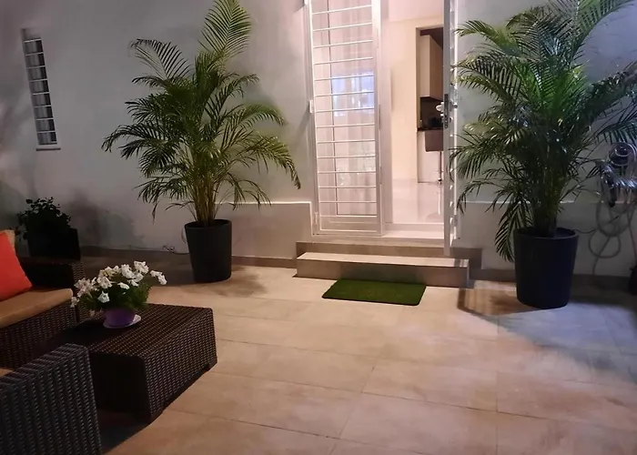 Appartamento Bajo Con Jardin En Centro Marbella
